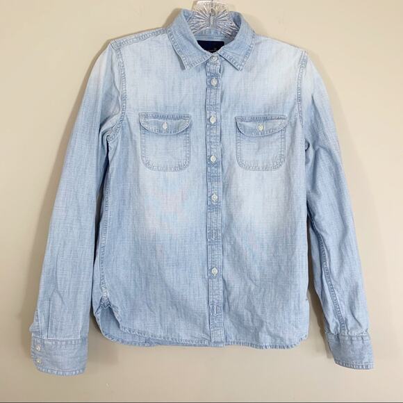 American Eagle Light Wash Button Down Shirt - Picture 1 of 4